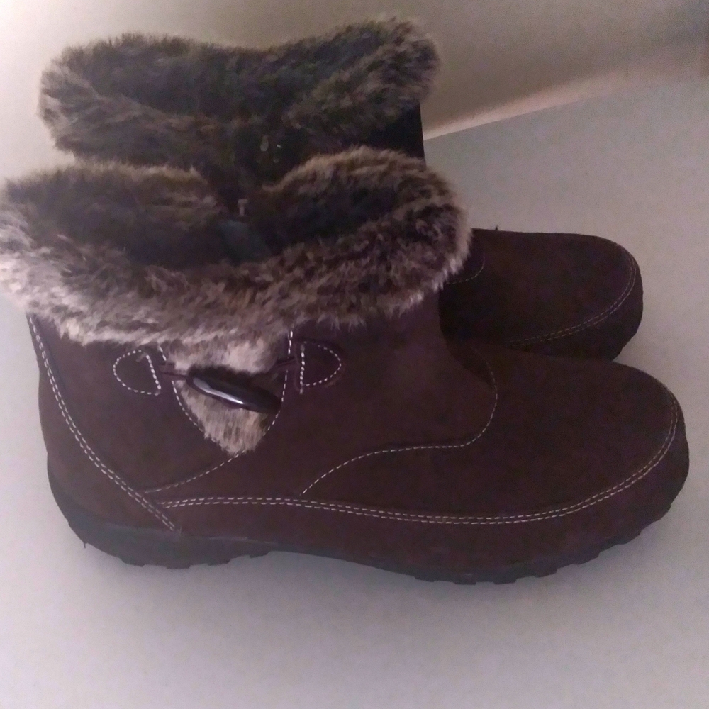 Khombu Gracie Winter Ankle Boots Faux Fur‎ Lined Water Resistant 7M